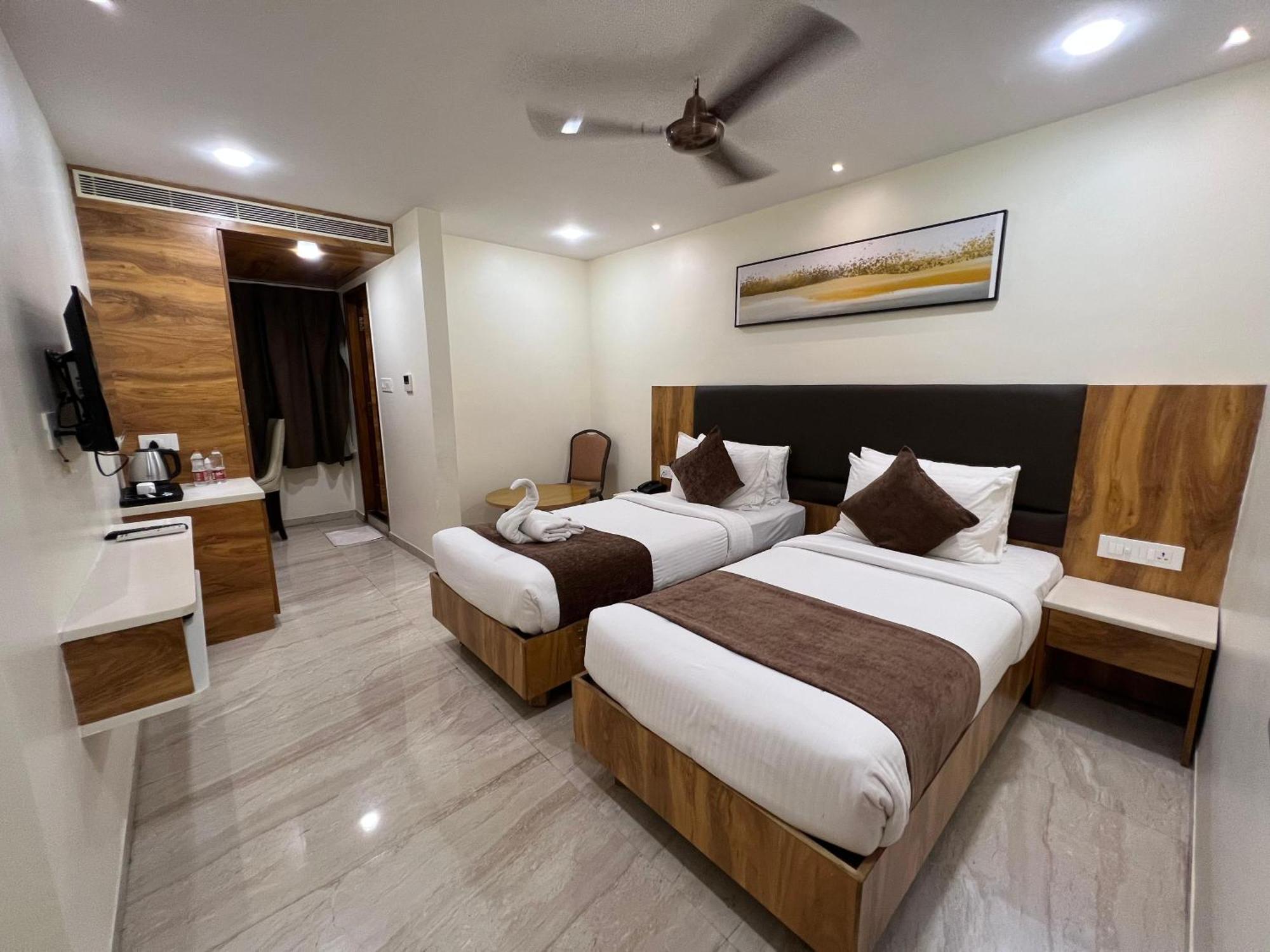 Hotel Touchwood Visakhapatnam Buitenkant foto