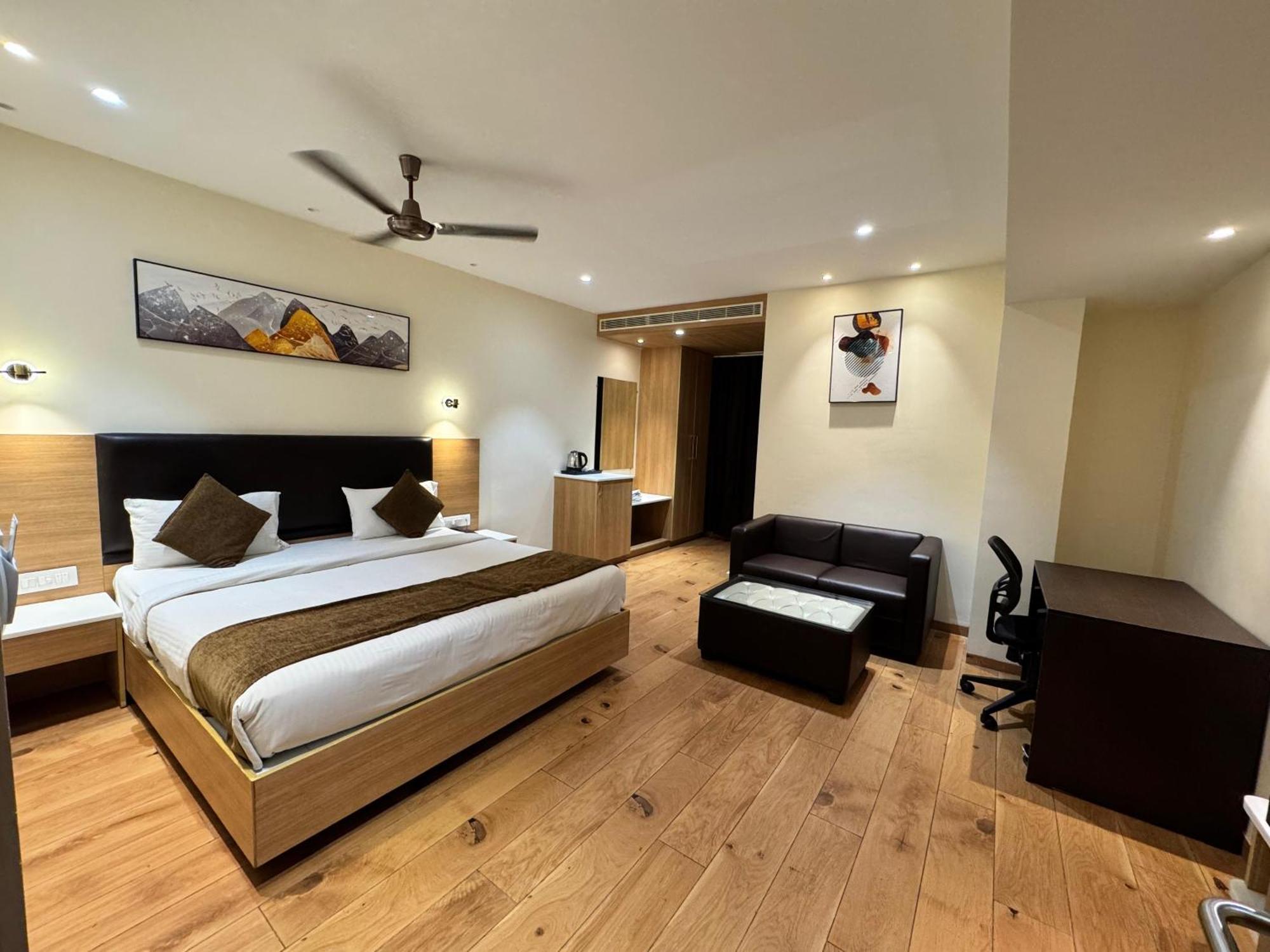 Hotel Touchwood Visakhapatnam Buitenkant foto